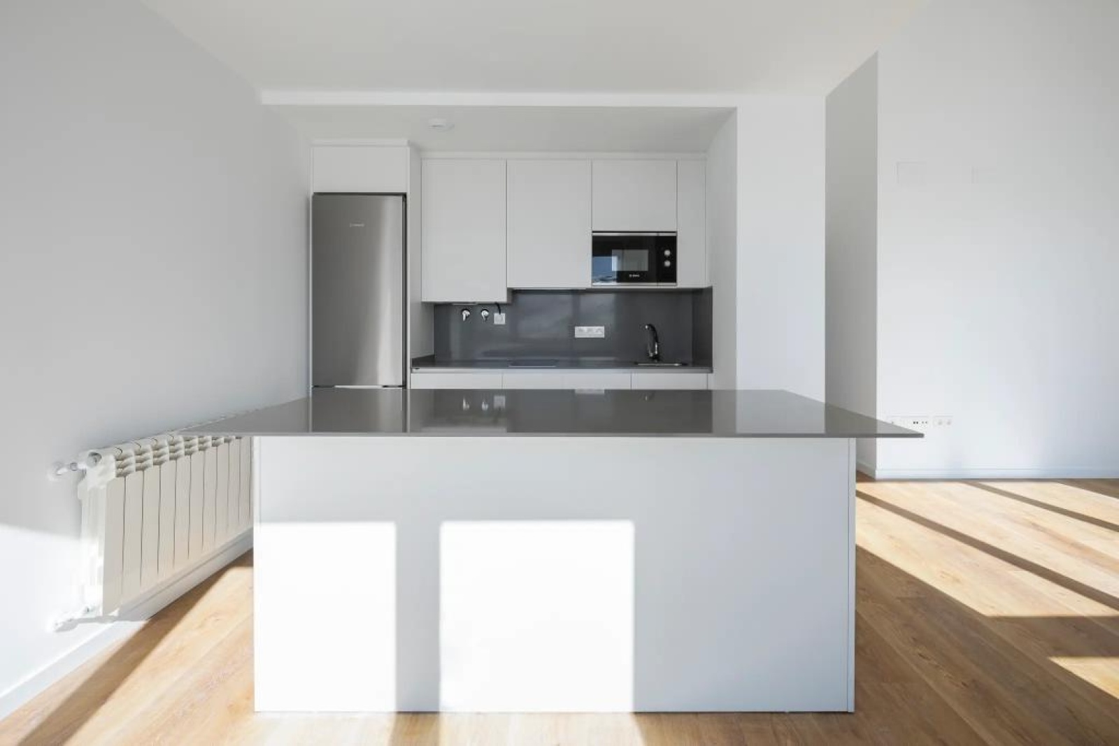 GRANADA, 2 Bedrooms Bedrooms, 0 ,1 BathroomBathrooms,Apartment,For Sale,GRANADA,0,1063